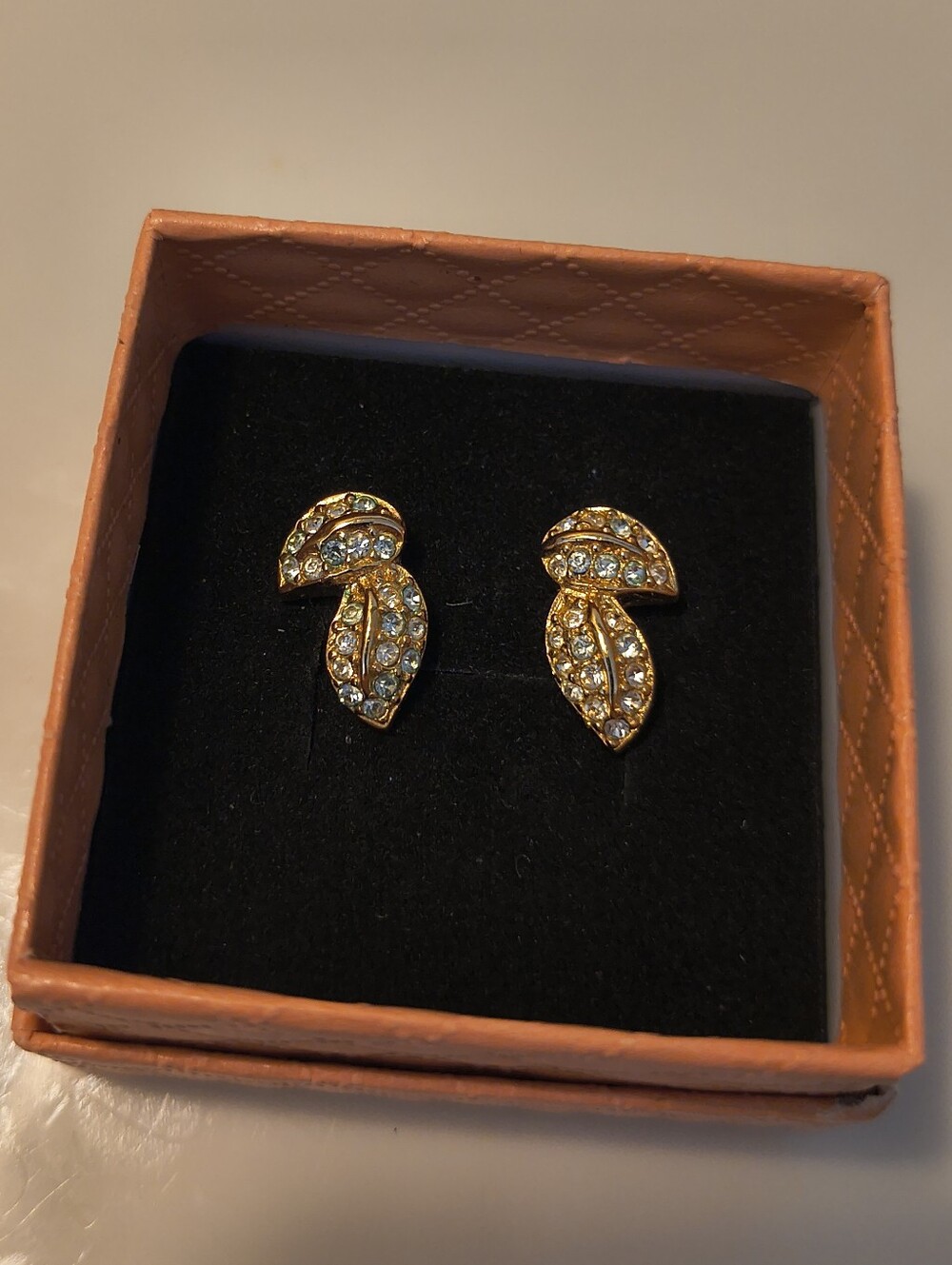 Vtg 80s Signed Christian Dior Gold Plated Pavé Crystal Rhinestone Earrings